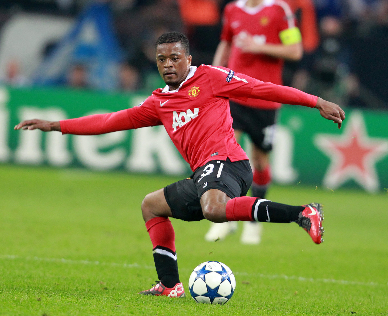 并利用它在 并利用它在