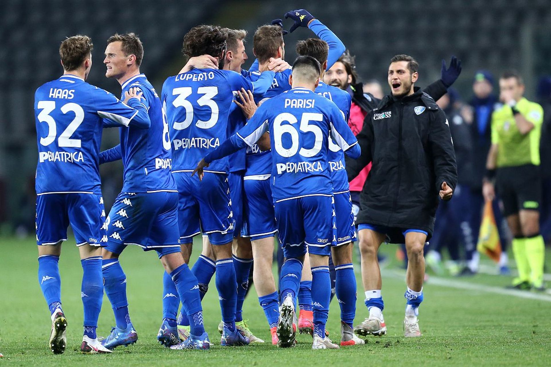 在亚洲和全 在亚洲和全